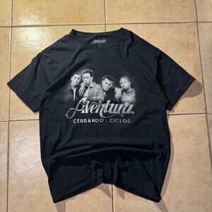 Aventura band tee Size L in Mens